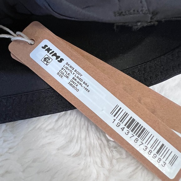 SKIMS Women's Body Lightly Lined Bra Onyx Black Wireless Size 32DDDD NWT - Picture 6 of 9